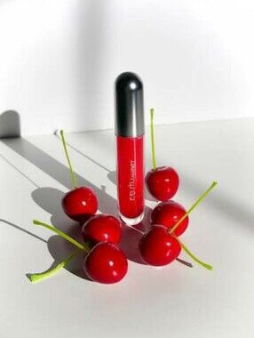 🍒Lip Need🍒BNIB REM Beauty By Ariana Grande Fullsize SHIRLEY Glossy Lip Balm!